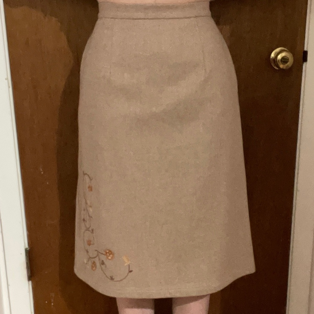 NWT Vintage JNBY Tan High Waisted Embroidery Skirt